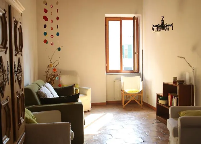 Casa Del Drago In Trastevere